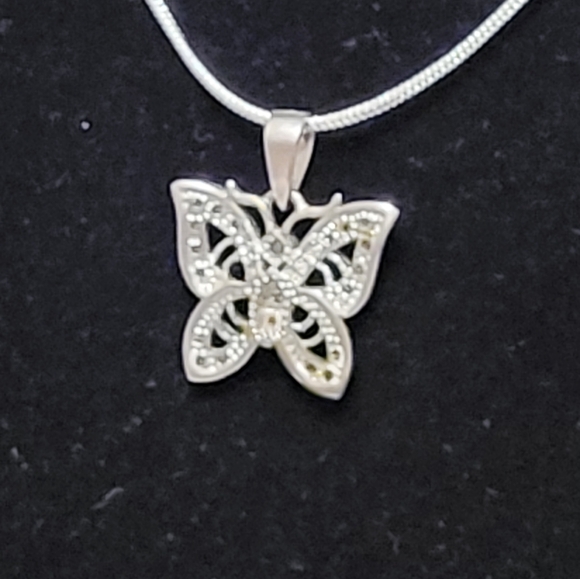 Silver Butterfly Necklace B - Picture 8 of 11